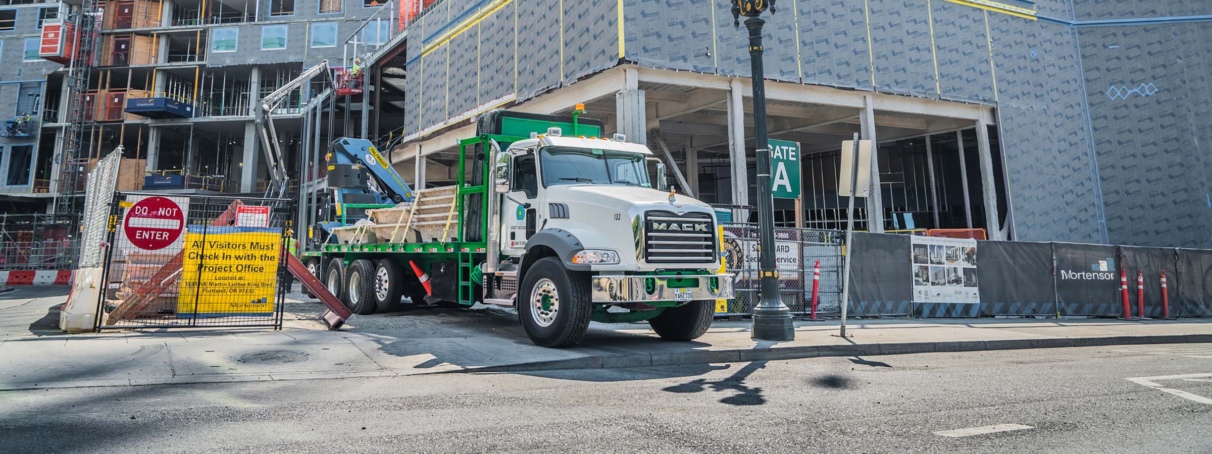 Eco-Pan truck at job site