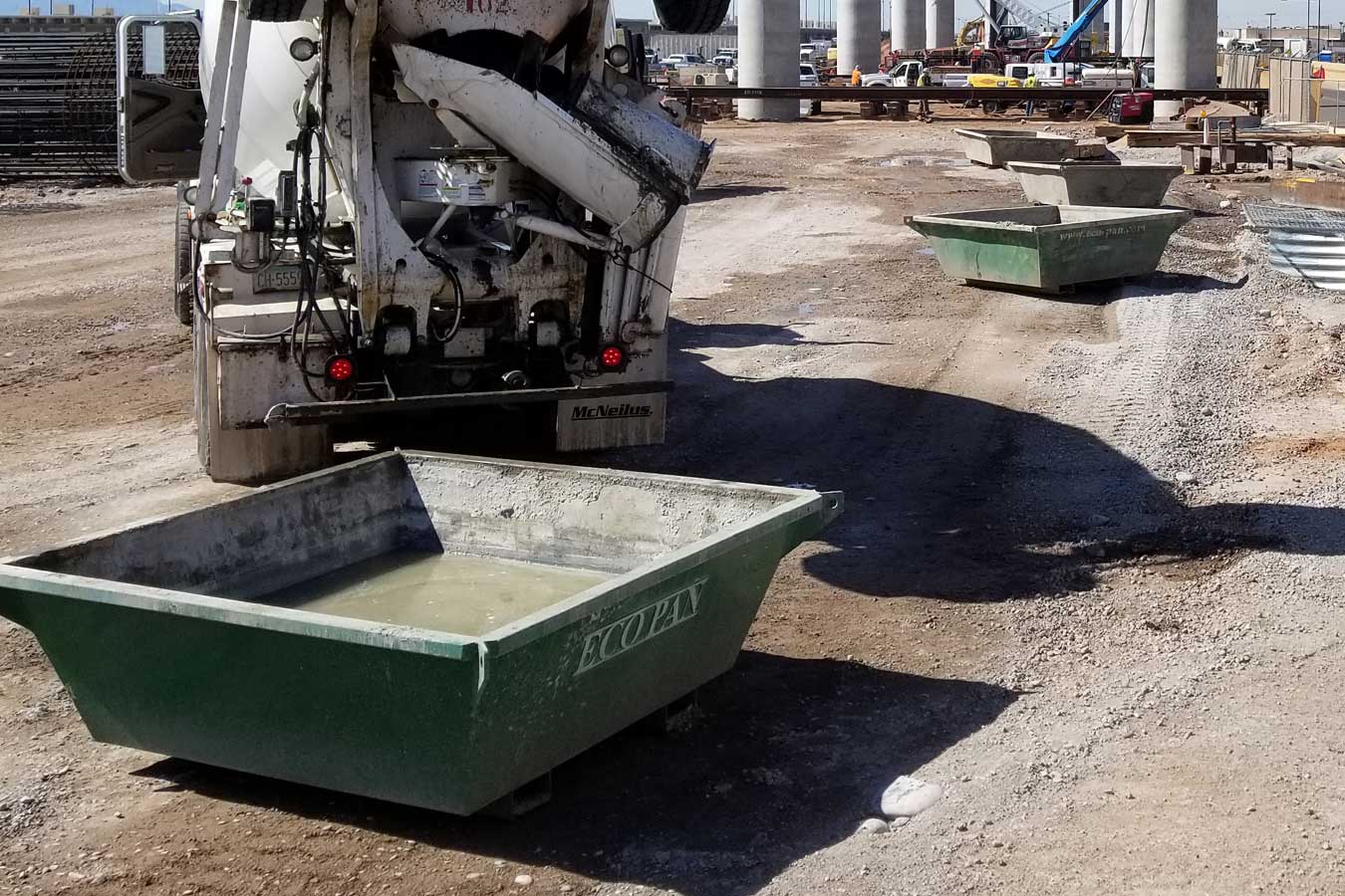 Large concrete washout pan